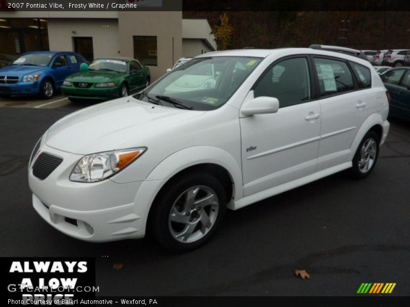 Frosty White / Graphite 2007 Pontiac Vibe