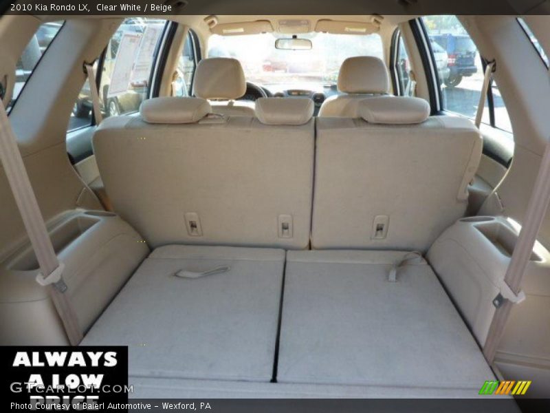 Clear White / Beige 2010 Kia Rondo LX
