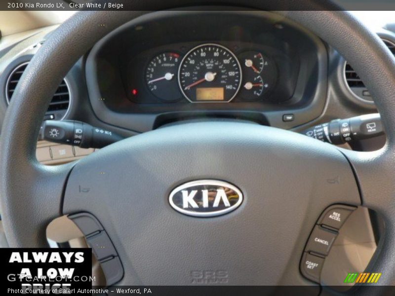 Clear White / Beige 2010 Kia Rondo LX
