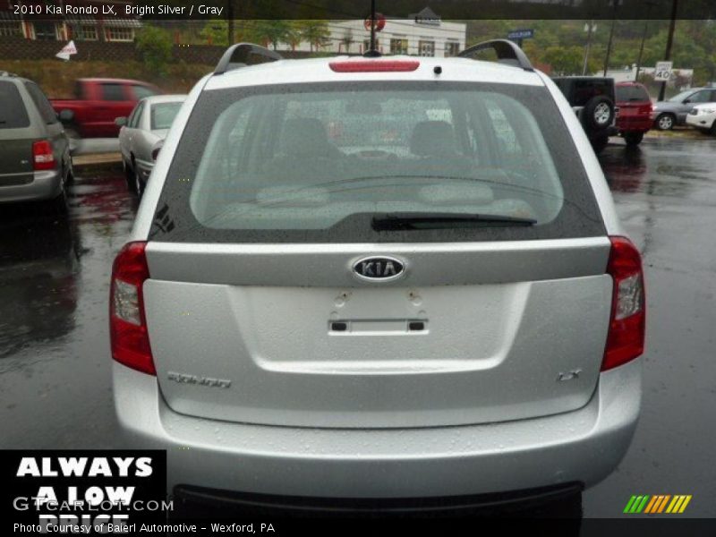 Bright Silver / Gray 2010 Kia Rondo LX