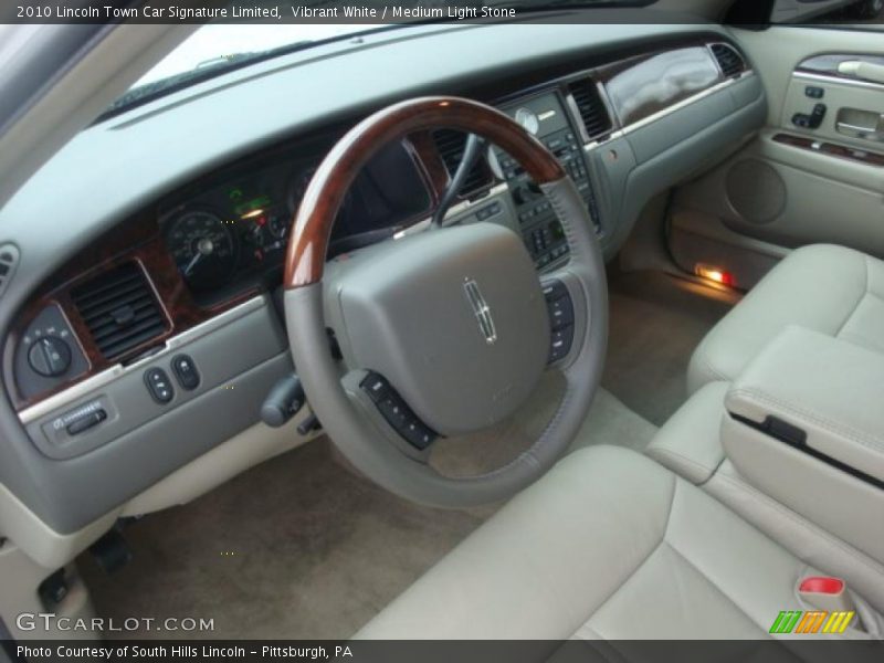 Medium Light Stone Interior - 2010 Town Car Signature Limited 