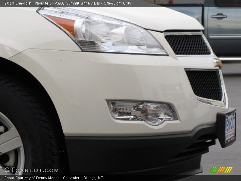 Summit White / Dark Gray/Light Gray 2010 Chevrolet Traverse LT AWD