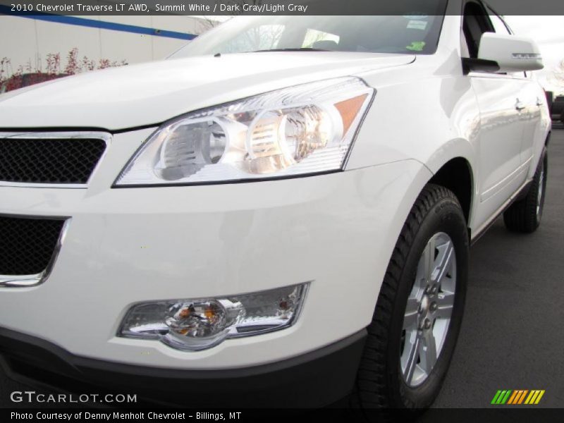 Summit White / Dark Gray/Light Gray 2010 Chevrolet Traverse LT AWD