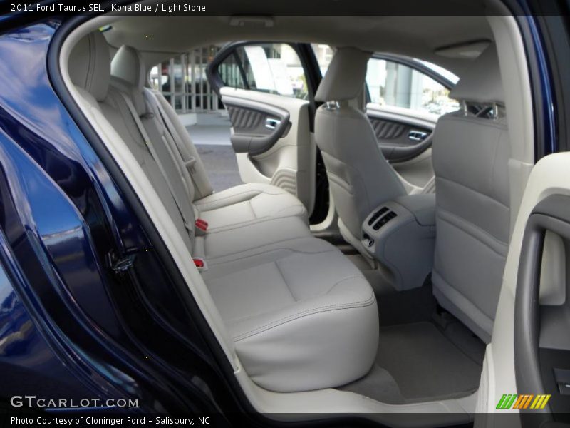  2011 Taurus SEL Light Stone Interior