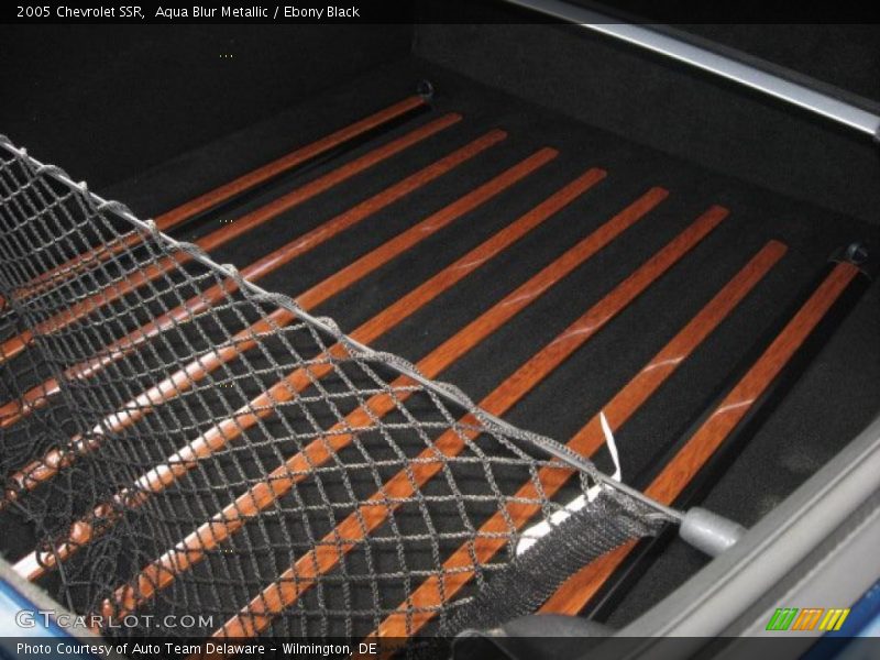  2005 SSR  Trunk