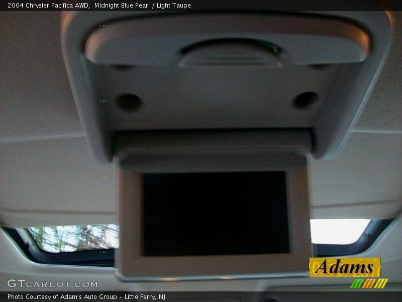 Midnight Blue Pearl / Light Taupe 2004 Chrysler Pacifica AWD