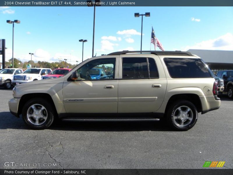 Sandstone Metallic / Light Cashmere 2004 Chevrolet TrailBlazer EXT LT 4x4
