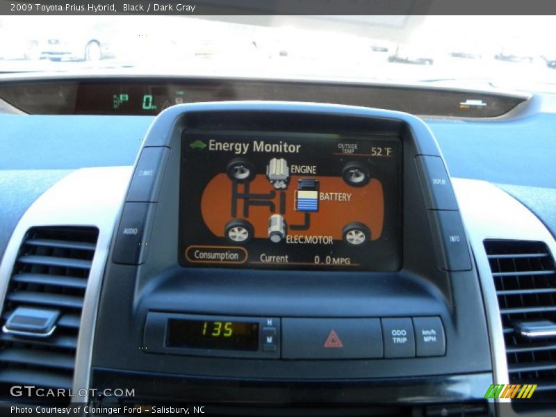 Controls of 2009 Prius Hybrid