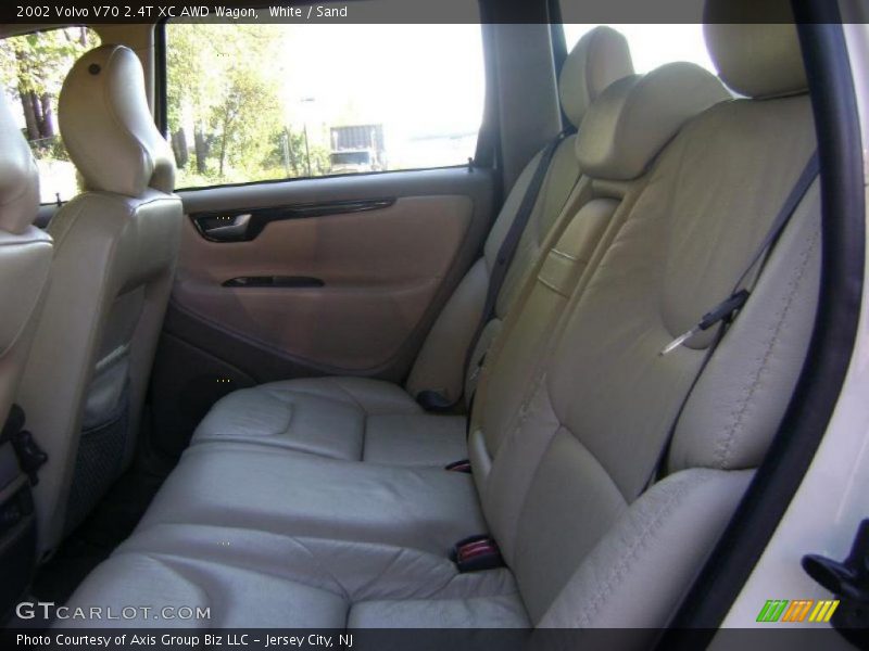White / Sand 2002 Volvo V70 2.4T XC AWD Wagon