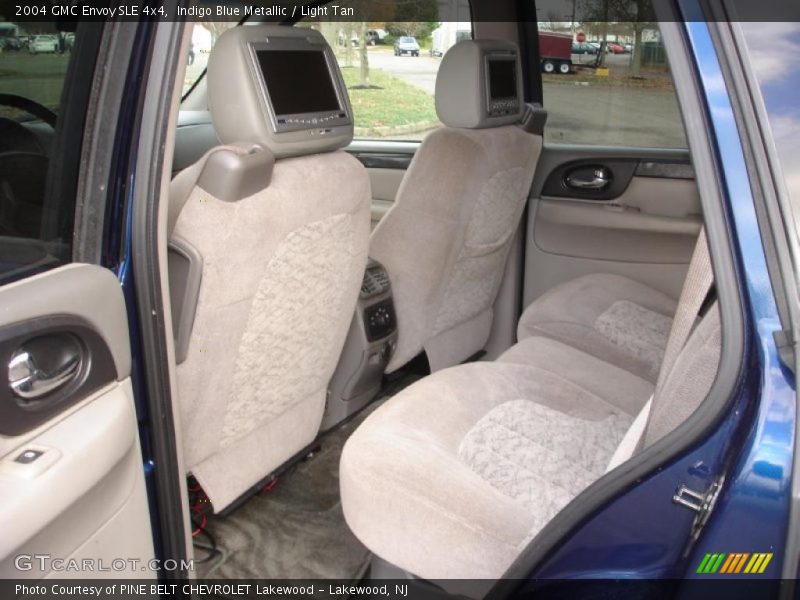 2004 Envoy SLE 4x4 Light Tan Interior