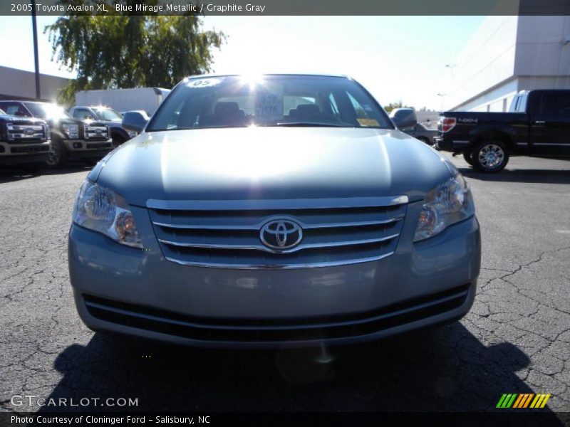 Blue Mirage Metallic / Graphite Gray 2005 Toyota Avalon XL