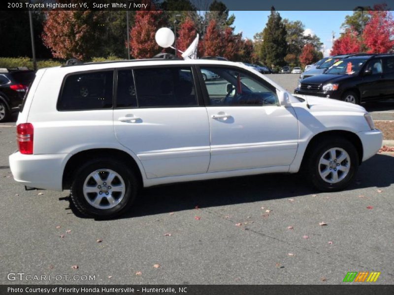 Super White / Ivory 2003 Toyota Highlander V6