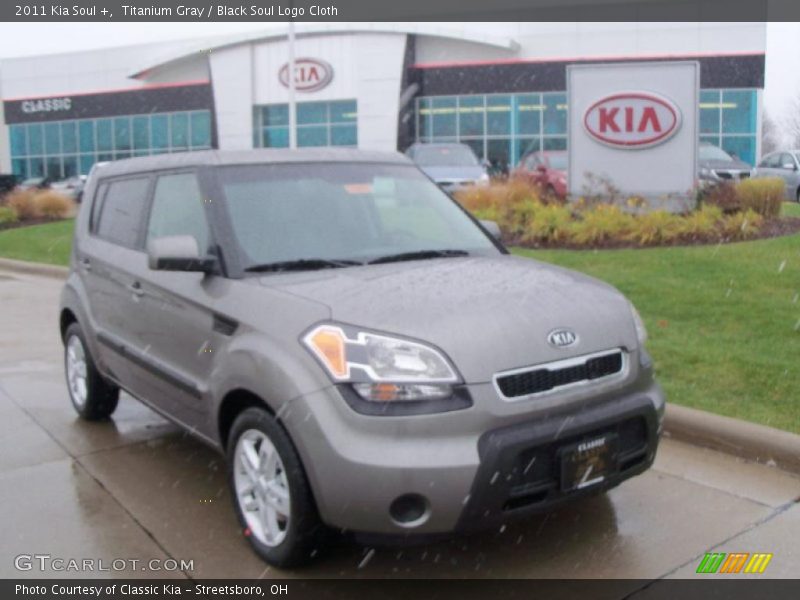 Titanium Gray / Black Soul Logo Cloth 2011 Kia Soul +