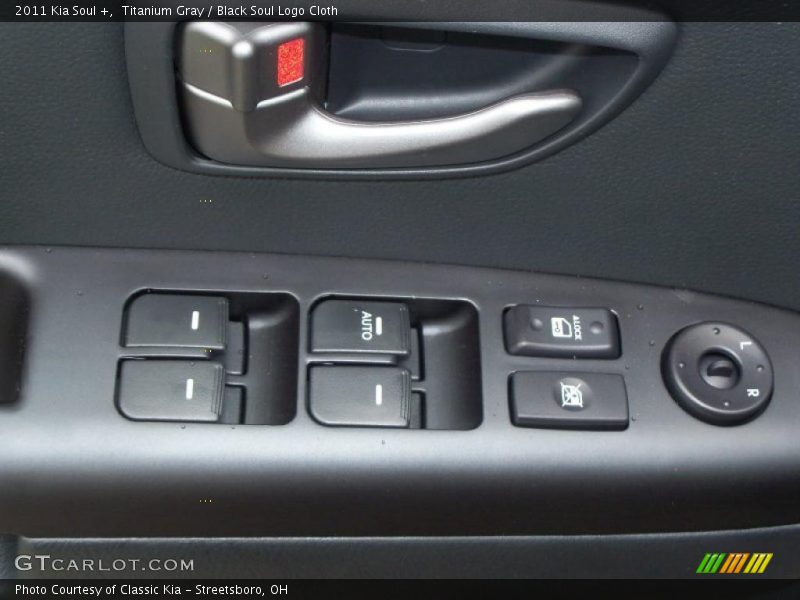 Titanium Gray / Black Soul Logo Cloth 2011 Kia Soul +