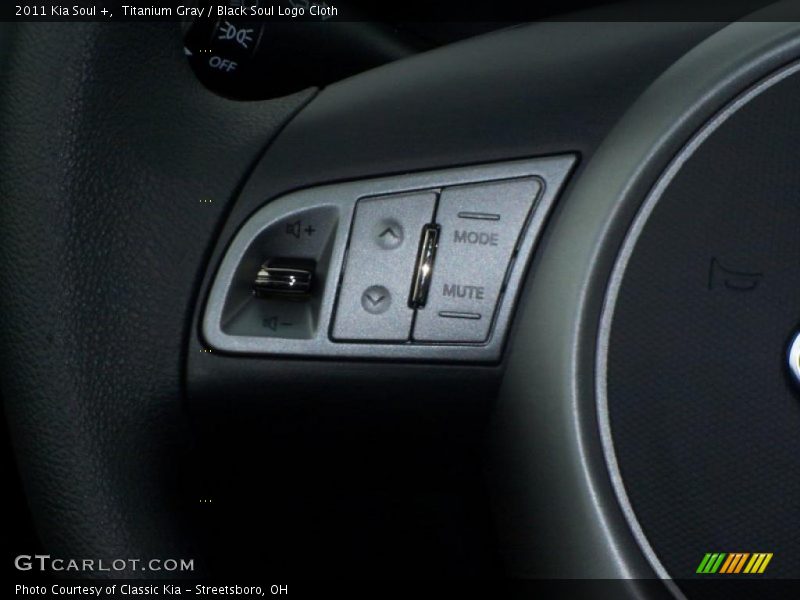 Titanium Gray / Black Soul Logo Cloth 2011 Kia Soul +