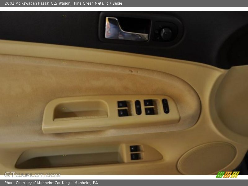Pine Green Metallic / Beige 2002 Volkswagen Passat GLS Wagon