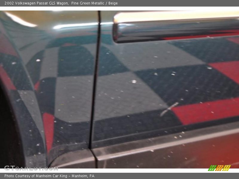 Pine Green Metallic / Beige 2002 Volkswagen Passat GLS Wagon