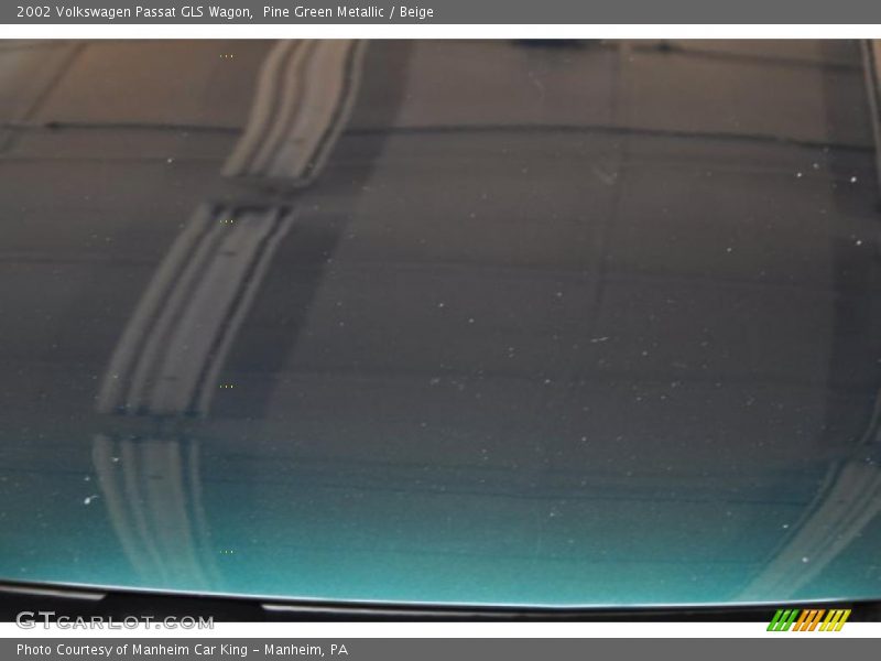 Pine Green Metallic / Beige 2002 Volkswagen Passat GLS Wagon