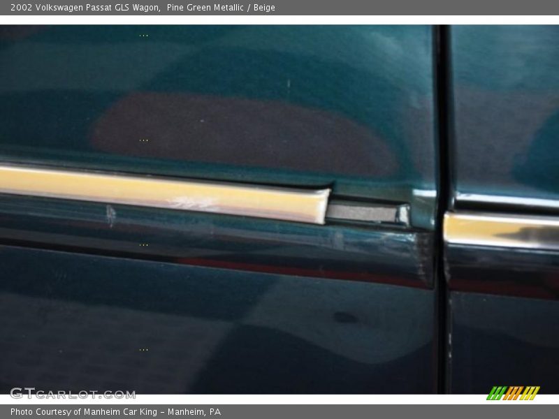Pine Green Metallic / Beige 2002 Volkswagen Passat GLS Wagon