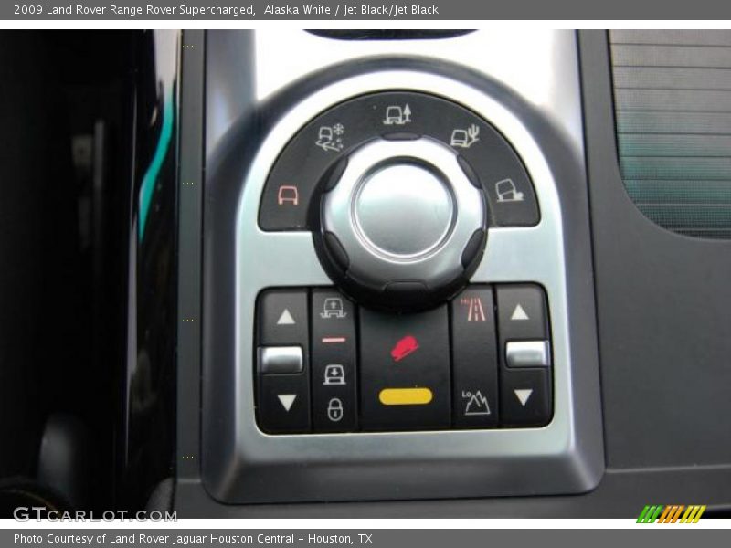 Controls of 2009 Range Rover Supercharged