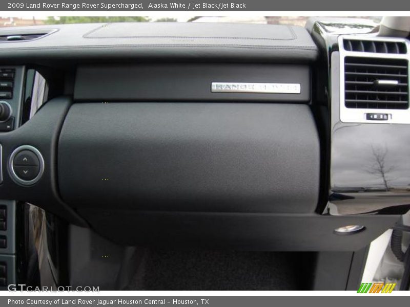 Alaska White / Jet Black/Jet Black 2009 Land Rover Range Rover Supercharged
