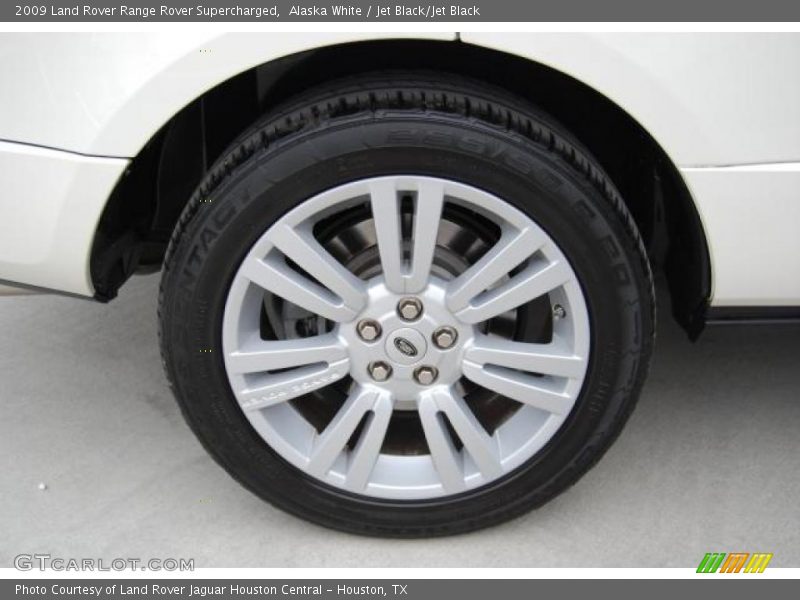  2009 Range Rover Supercharged Wheel