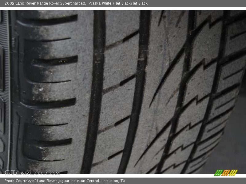 Alaska White / Jet Black/Jet Black 2009 Land Rover Range Rover Supercharged