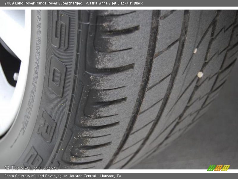 Alaska White / Jet Black/Jet Black 2009 Land Rover Range Rover Supercharged
