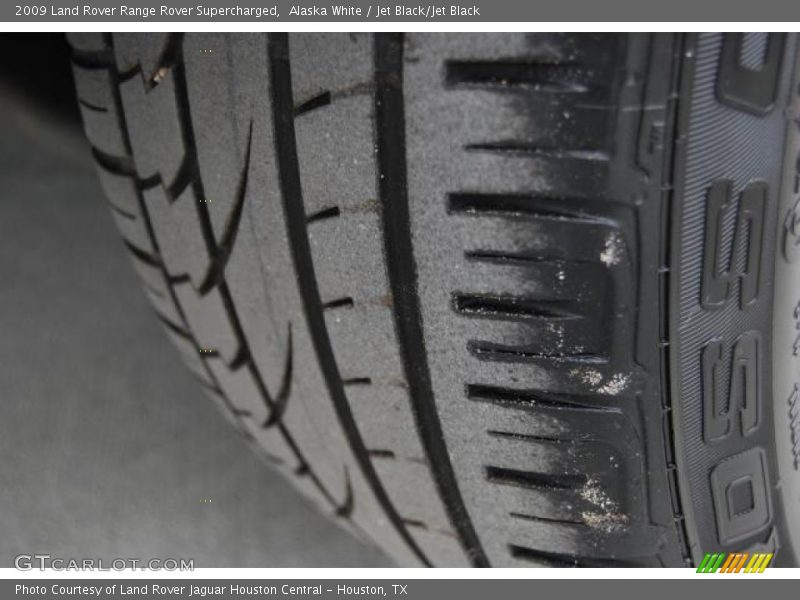 Alaska White / Jet Black/Jet Black 2009 Land Rover Range Rover Supercharged