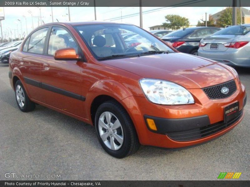 Front 3/4 View of 2009 Rio LX Sedan