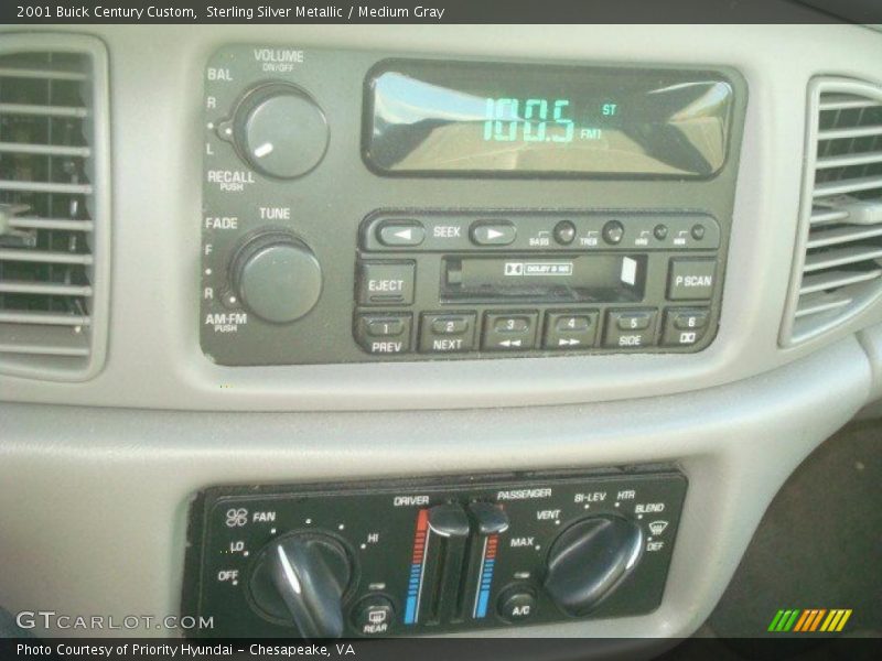 Sterling Silver Metallic / Medium Gray 2001 Buick Century Custom