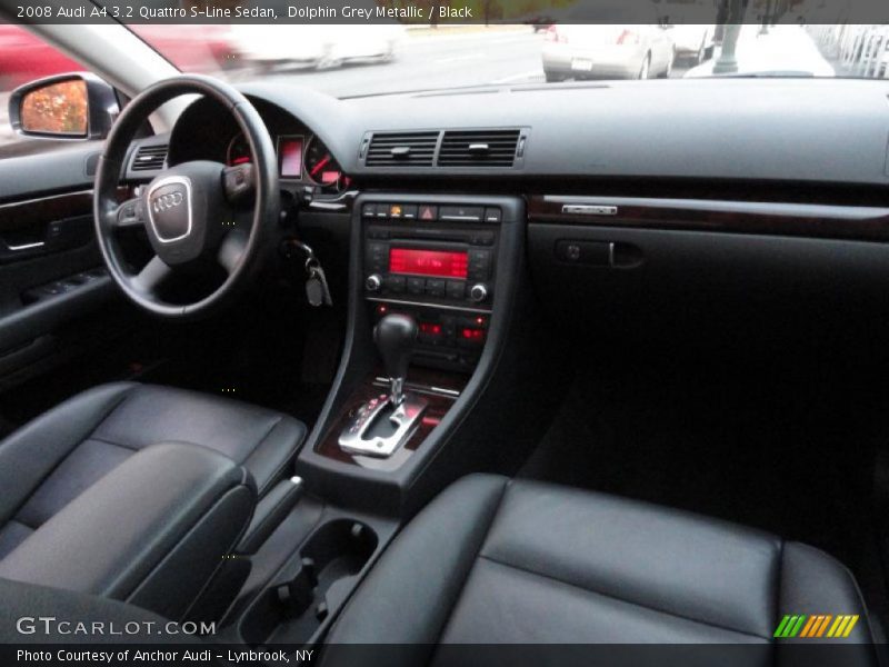 Dashboard of 2008 A4 3.2 Quattro S-Line Sedan