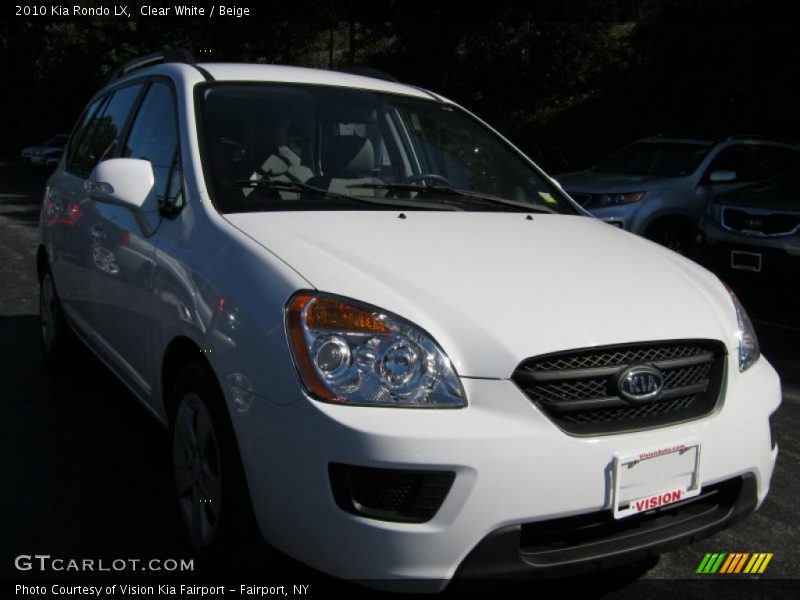 Clear White / Beige 2010 Kia Rondo LX