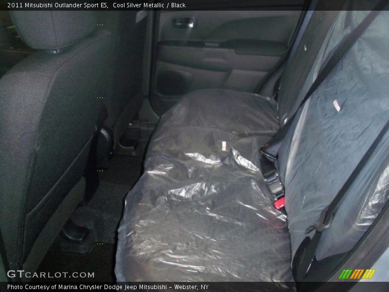 Cool Silver Metallic / Black 2011 Mitsubishi Outlander Sport ES