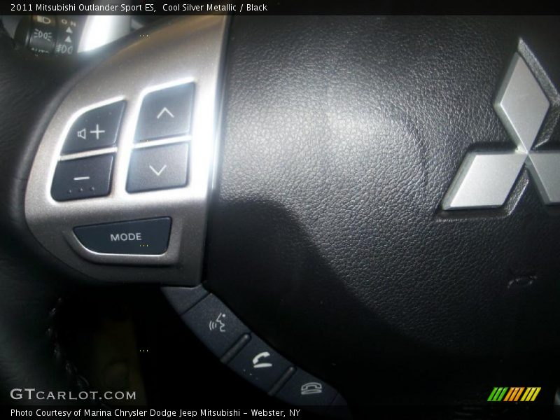 Cool Silver Metallic / Black 2011 Mitsubishi Outlander Sport ES