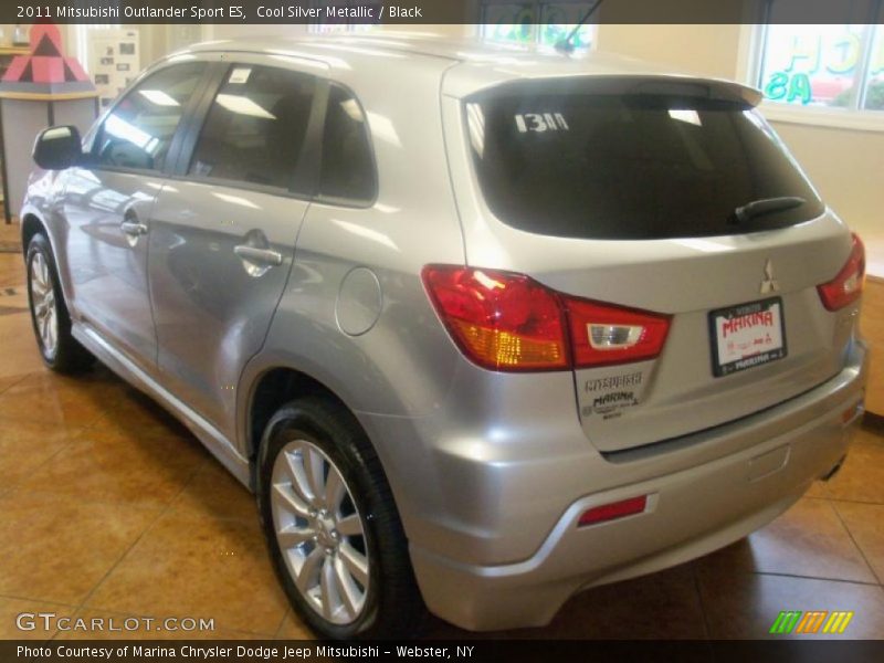 Cool Silver Metallic / Black 2011 Mitsubishi Outlander Sport ES