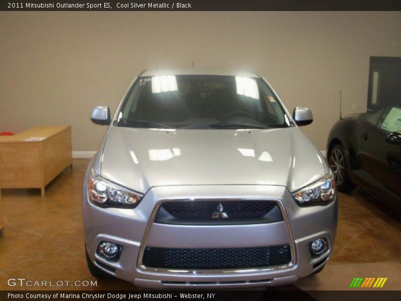 Cool Silver Metallic / Black 2011 Mitsubishi Outlander Sport ES