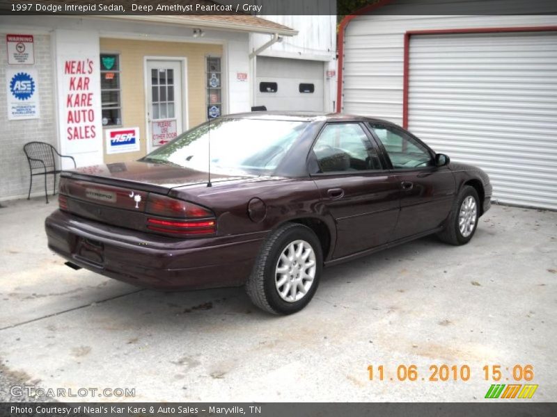 Deep Amethyst Pearlcoat / Gray 1997 Dodge Intrepid Sedan