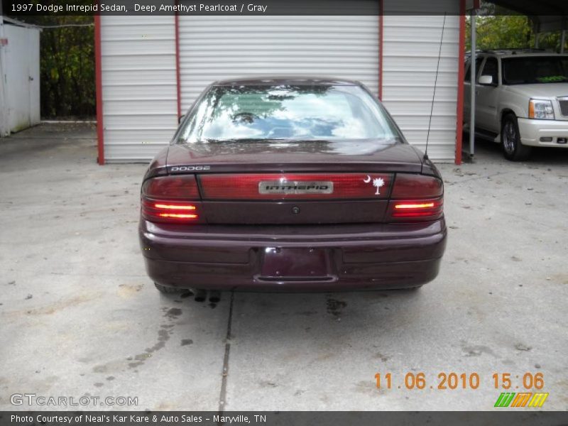 Deep Amethyst Pearlcoat / Gray 1997 Dodge Intrepid Sedan