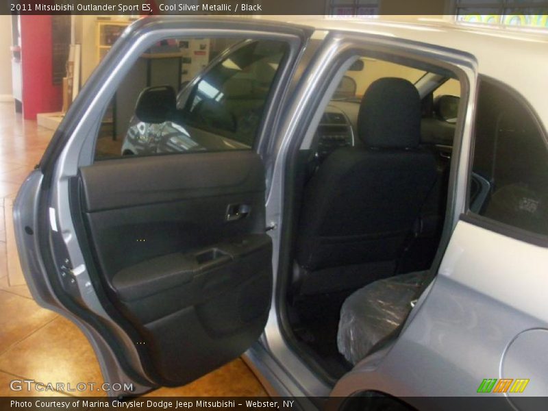 Cool Silver Metallic / Black 2011 Mitsubishi Outlander Sport ES