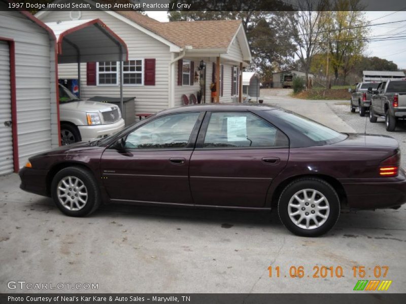 Deep Amethyst Pearlcoat / Gray 1997 Dodge Intrepid Sedan