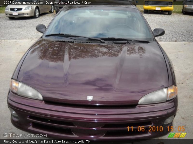 Deep Amethyst Pearlcoat / Gray 1997 Dodge Intrepid Sedan