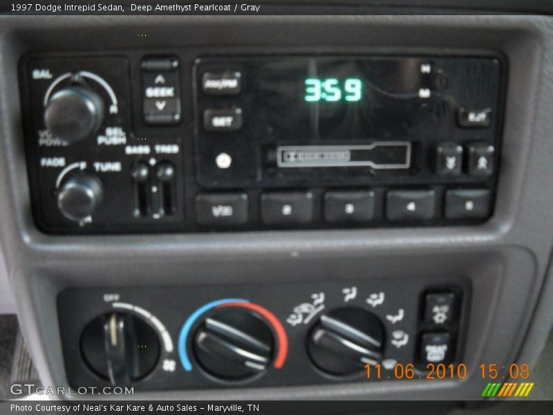 Deep Amethyst Pearlcoat / Gray 1997 Dodge Intrepid Sedan