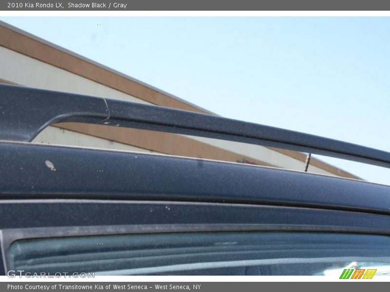 Shadow Black / Gray 2010 Kia Rondo LX