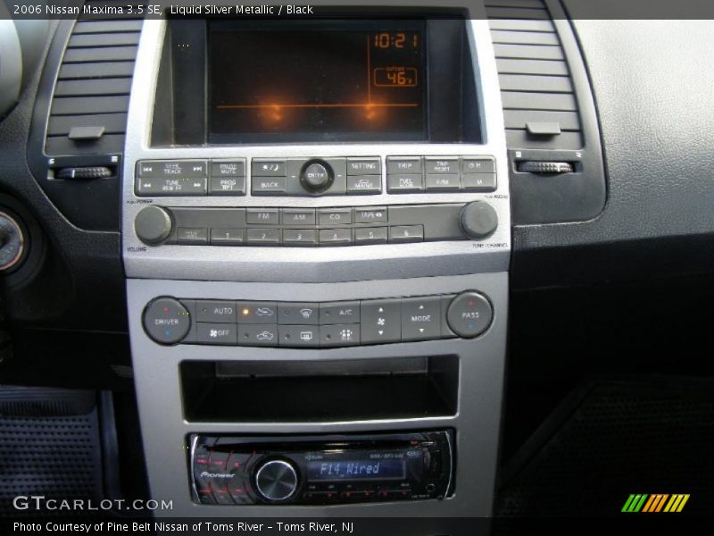Liquid Silver Metallic / Black 2006 Nissan Maxima 3.5 SE