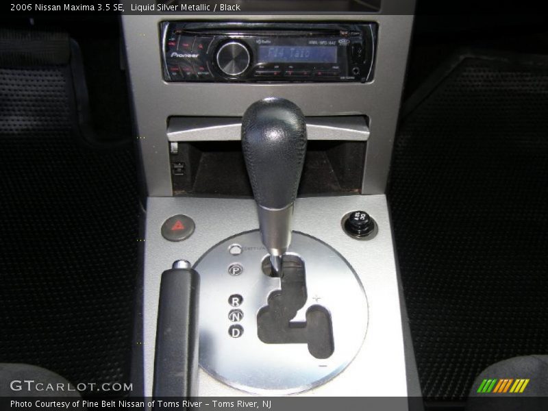 Liquid Silver Metallic / Black 2006 Nissan Maxima 3.5 SE