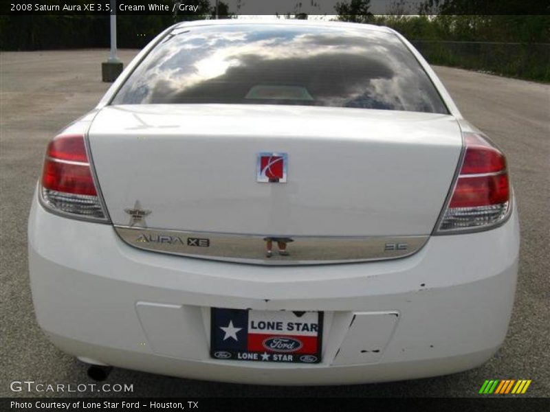 Cream White / Gray 2008 Saturn Aura XE 3.5