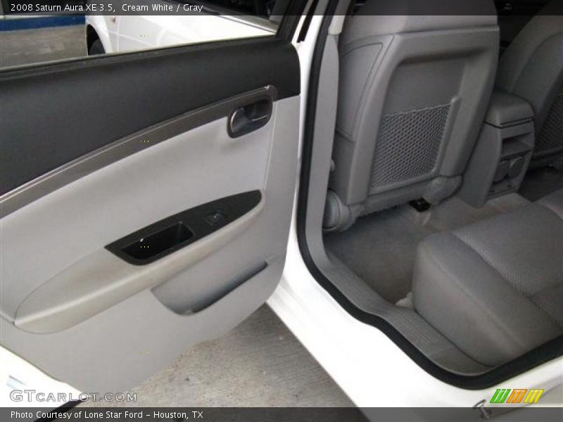 Cream White / Gray 2008 Saturn Aura XE 3.5