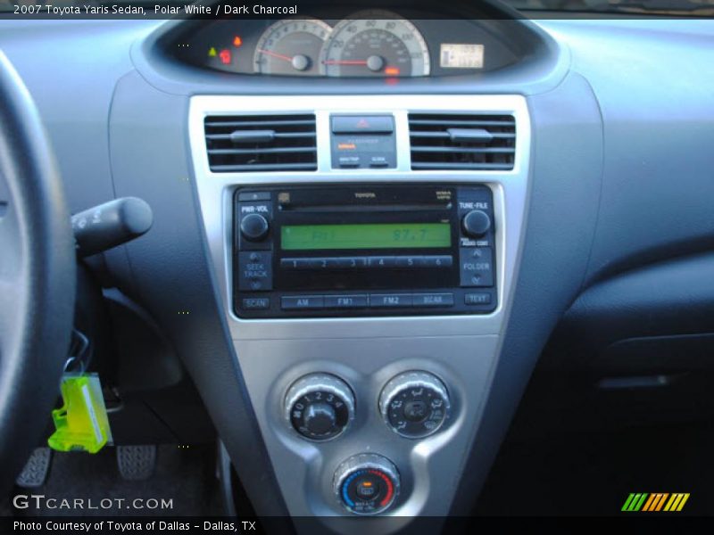 Polar White / Dark Charcoal 2007 Toyota Yaris Sedan