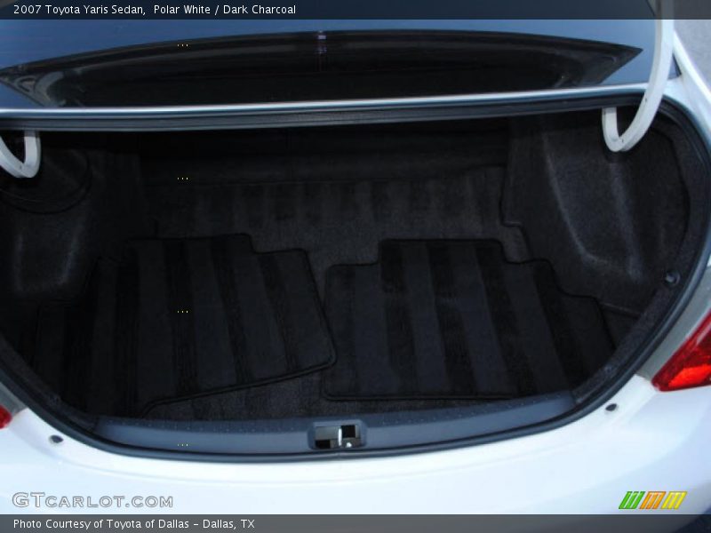 Polar White / Dark Charcoal 2007 Toyota Yaris Sedan
